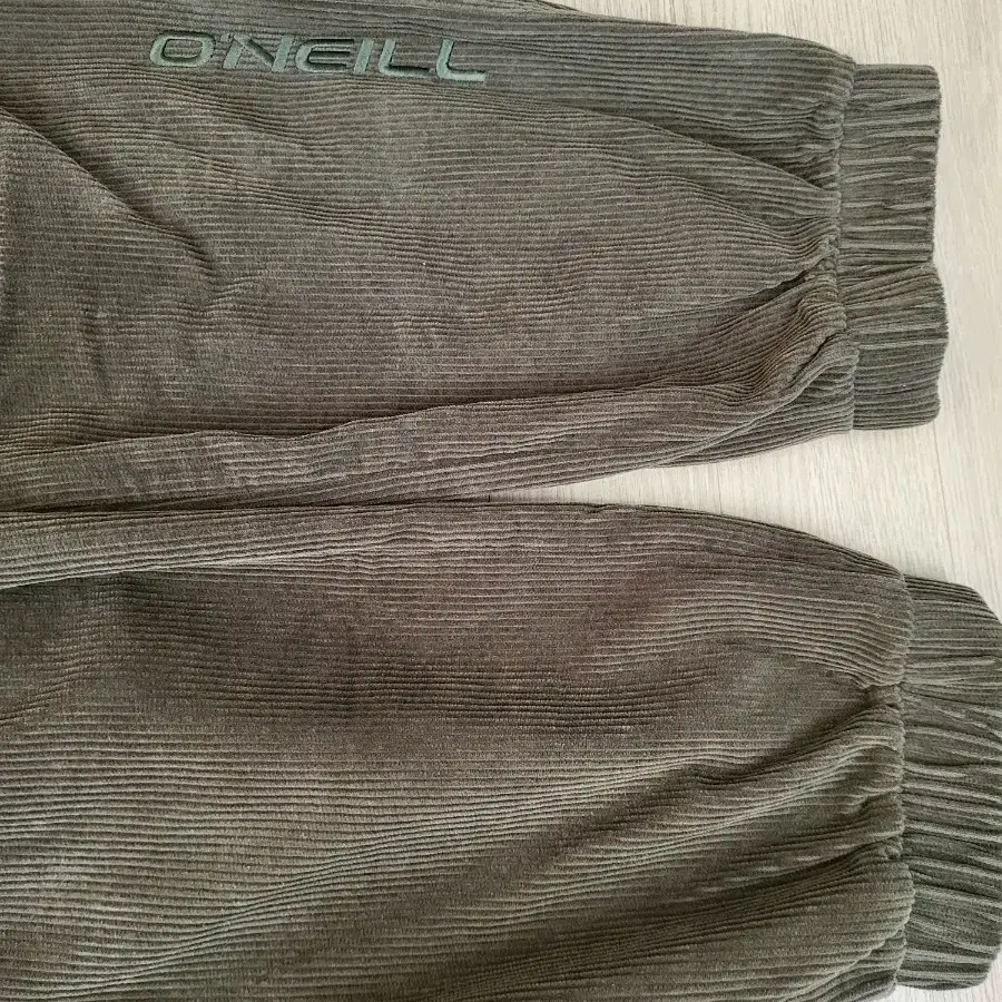 오닐  O'NEILL 코듀로이 조거팬츠 XL 34~36  3벌일괄