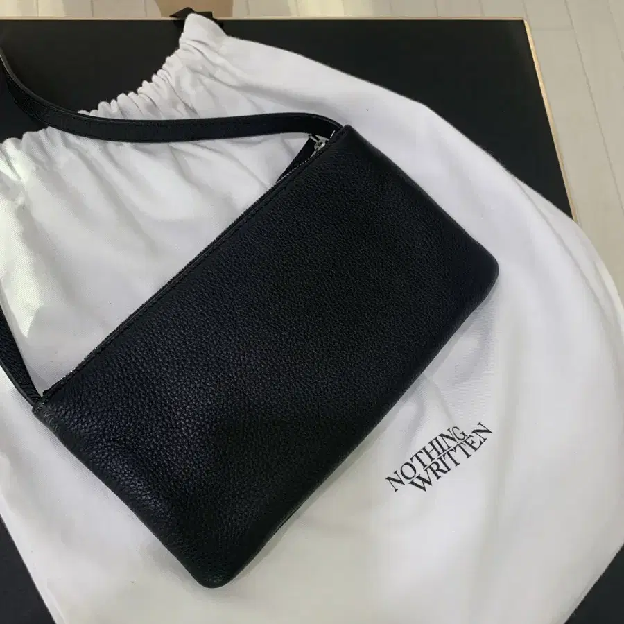 낫띵리튼 Panini leather bag (Black)