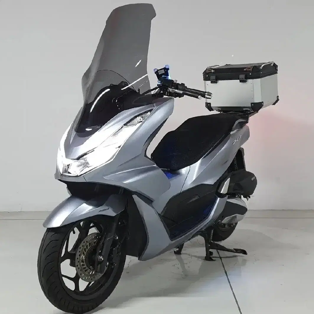 혼다 PCX125 ABS 2021년식 1만6천Km 알탑배달세팅