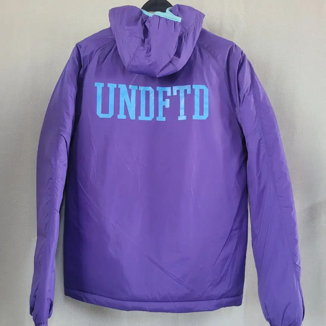 undefeated 언디피티드 레트로 패딩 자켓 M 새상품