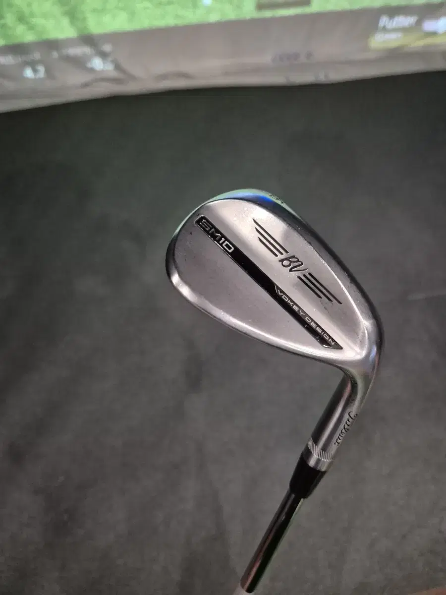 24. I'm selling the latest Titleist SM10 10S 56-degree wedge.