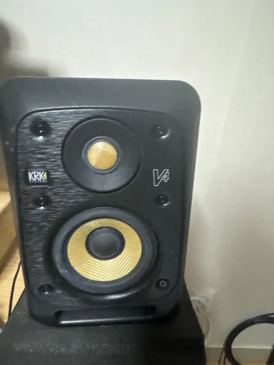 krk v8s4