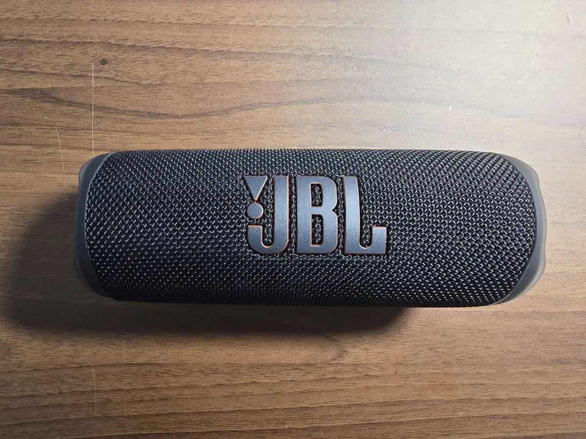 JBL Flip6