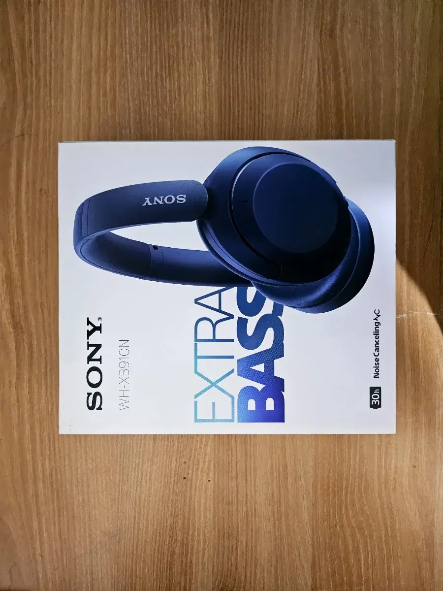 Sony WH-XB910N Noise Canceling Headphones