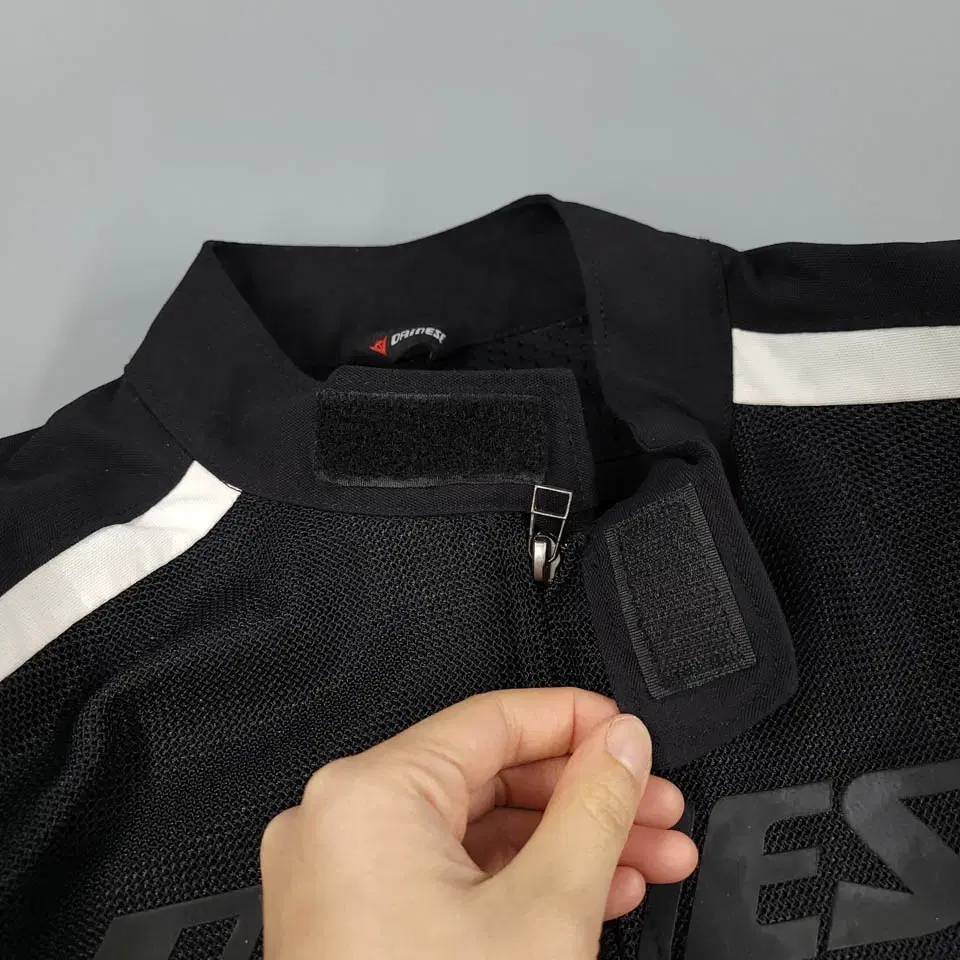 DAINESE 다이네즈 블랙 화이트 배색 메쉬 스카치 리플렉티브 나일론