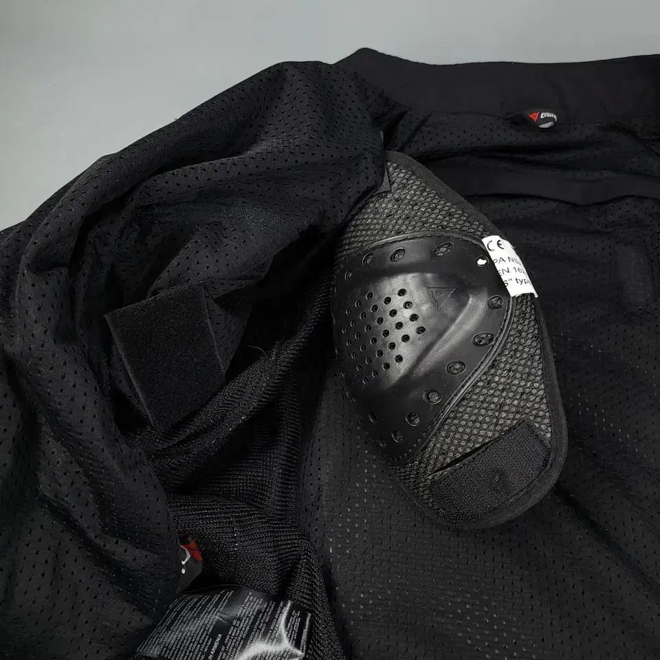 DAINESE 다이네즈 블랙 화이트 배색 메쉬 스카치 리플렉티브 나일론