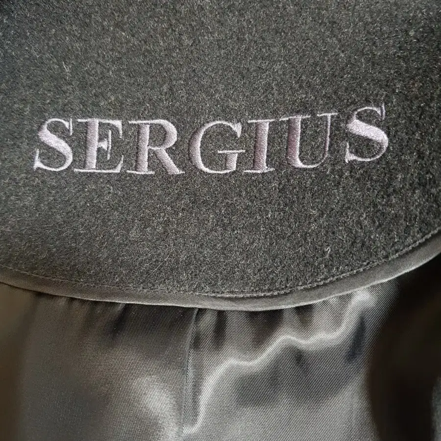 SERGIUS 코트 105