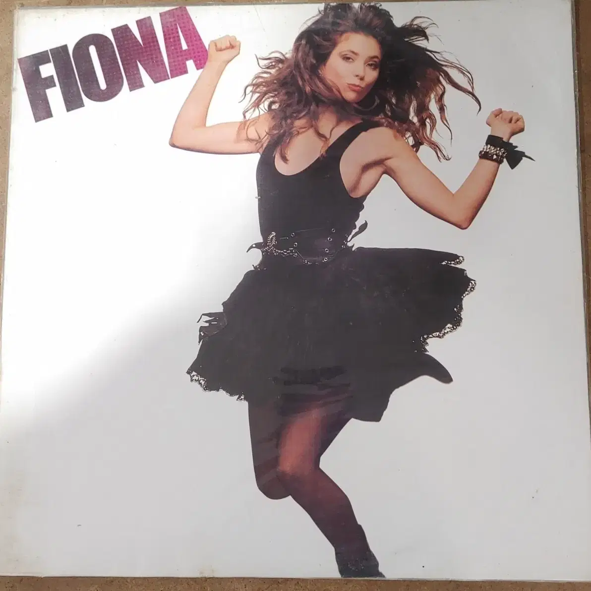 LP 미개봉 FIONA-HANG YOUR HEART  ON  ME