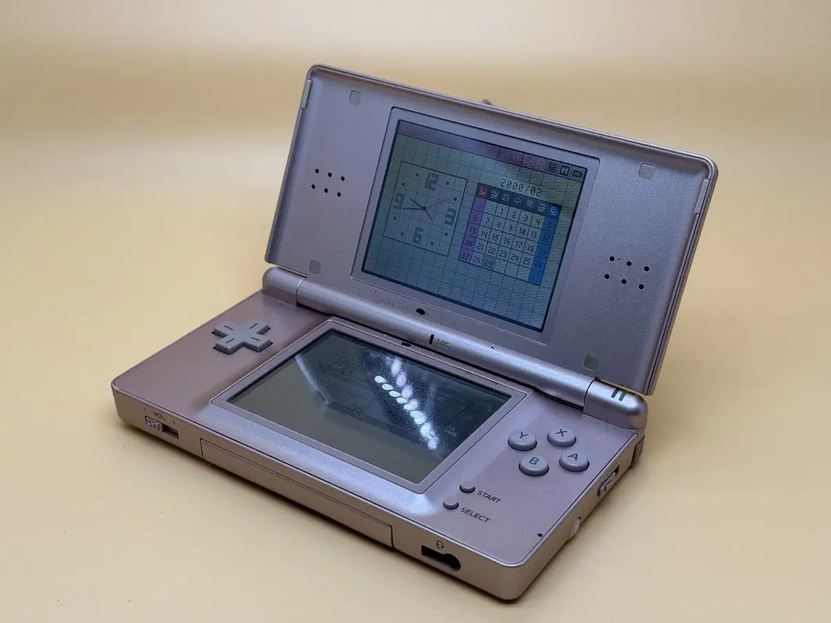 닌텐도 ds lite 펄핑크 팝니다.