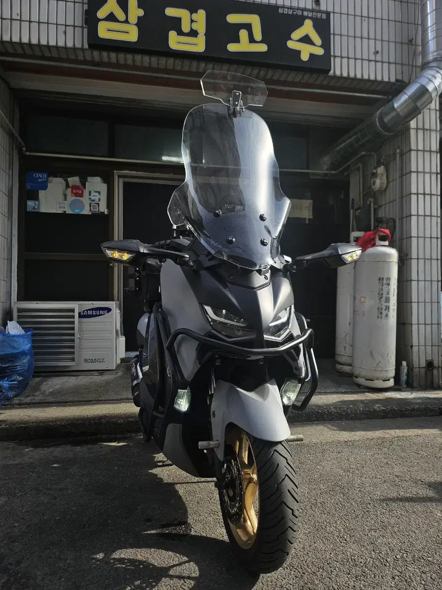 Nmax 125