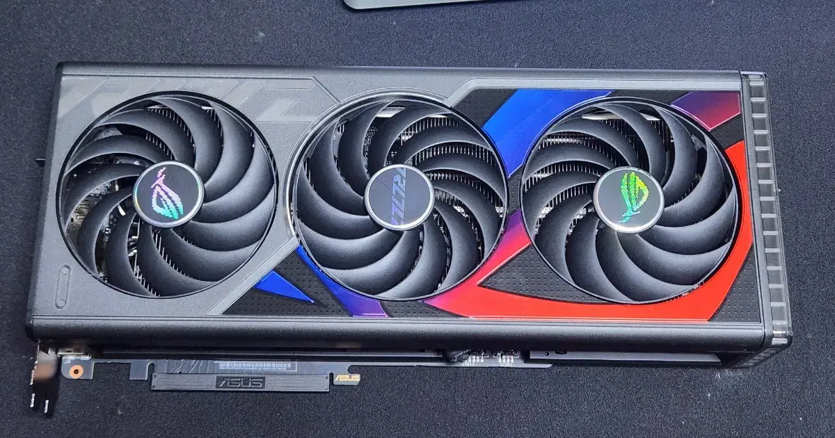 ROG STRIX 지포스 RTX 4070 Ti O12G스트릭스