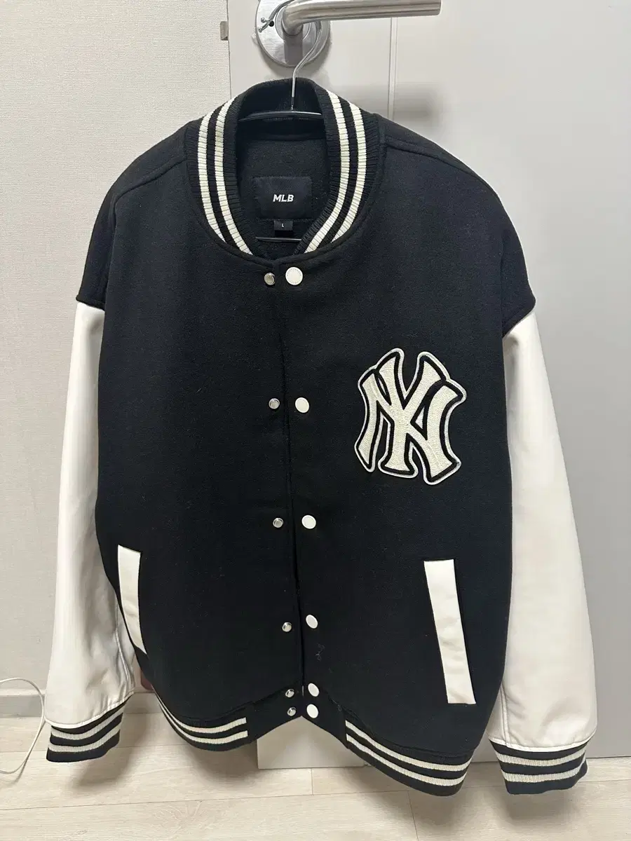 MLB BASE TEE L size new product