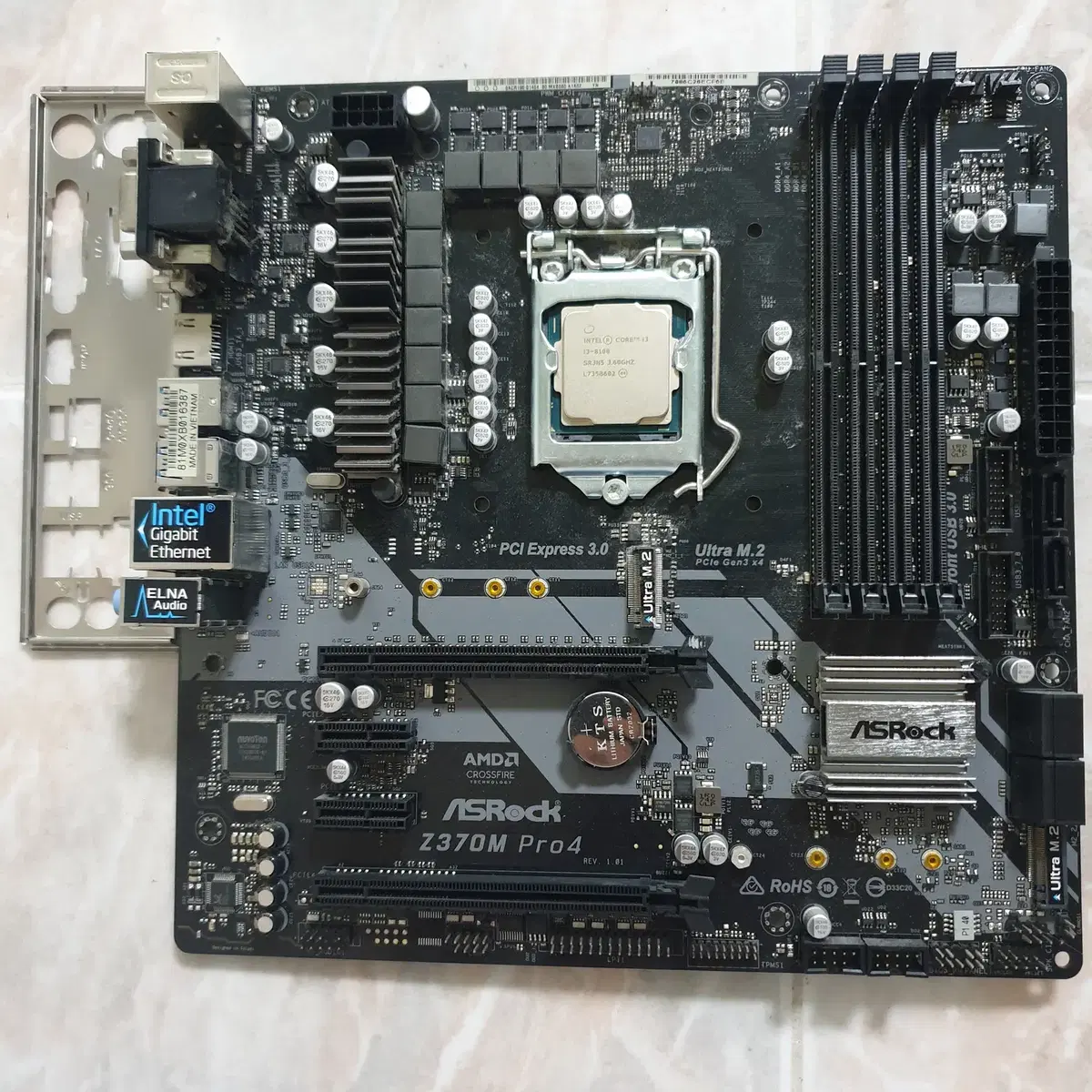 i3 8100 애즈락 Z370M Pro4 램16g M2 256 15만원