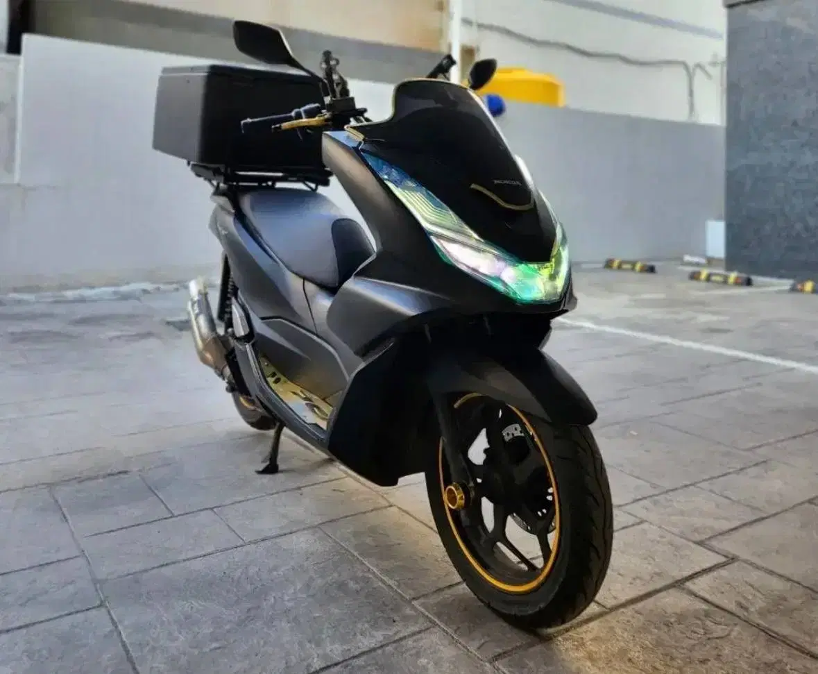 HONDA PCX125 ABS 21년식 익실머플러 구변완료 배달셋팅차량