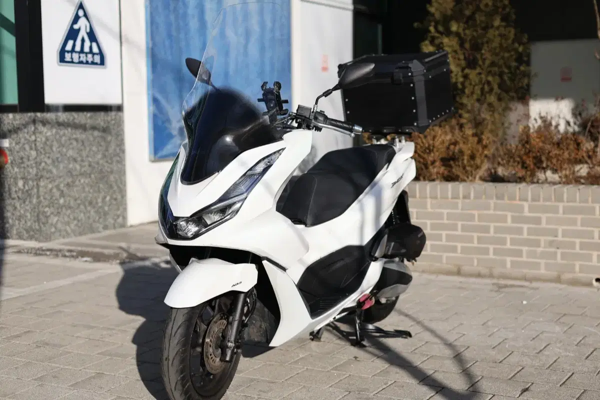 혼다 PCX125 ABS / 22년식 8,800KM 오토바이 스쿠터