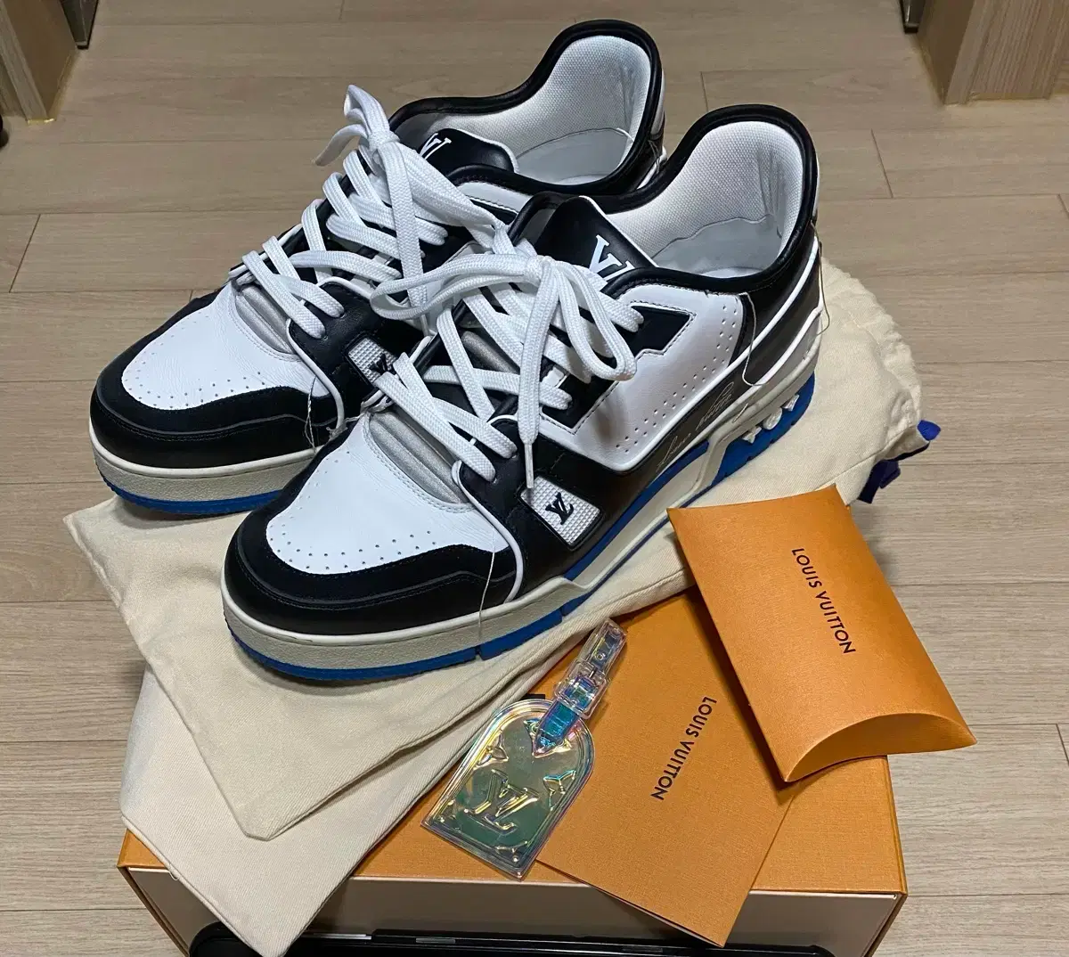 Louis Vuitton LV Trainer Sneakers UK 8.5 size fragment color