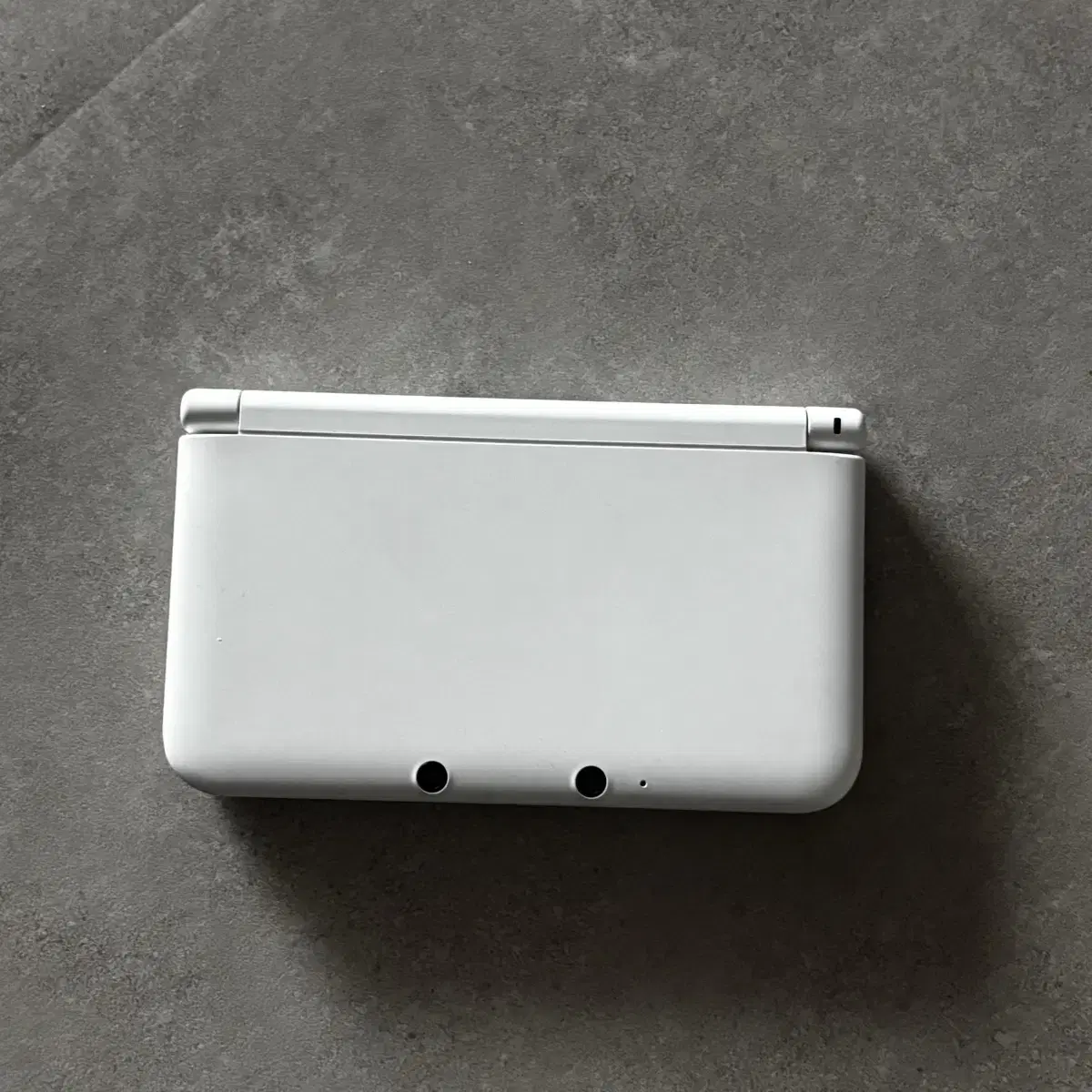 닌텐도 3ds xl 구큰다수 화이트 + 충전기