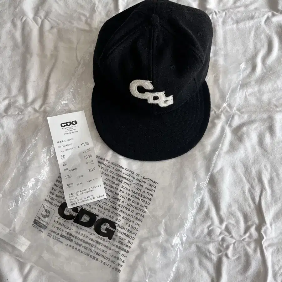 Cdg X 이벳필드 콜라보 볼캡