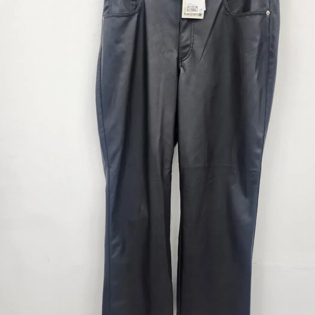 [새상품]H&M 가죽바지 레더팬츠 EUR46