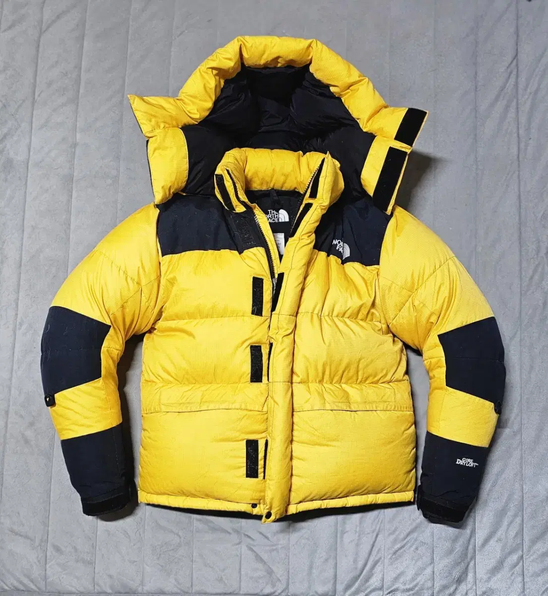 The original DryLoft M size of the first-generation North Face Balto