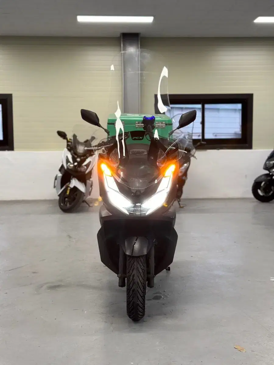 PCX125 / 22년식 / ABS / 76666KM