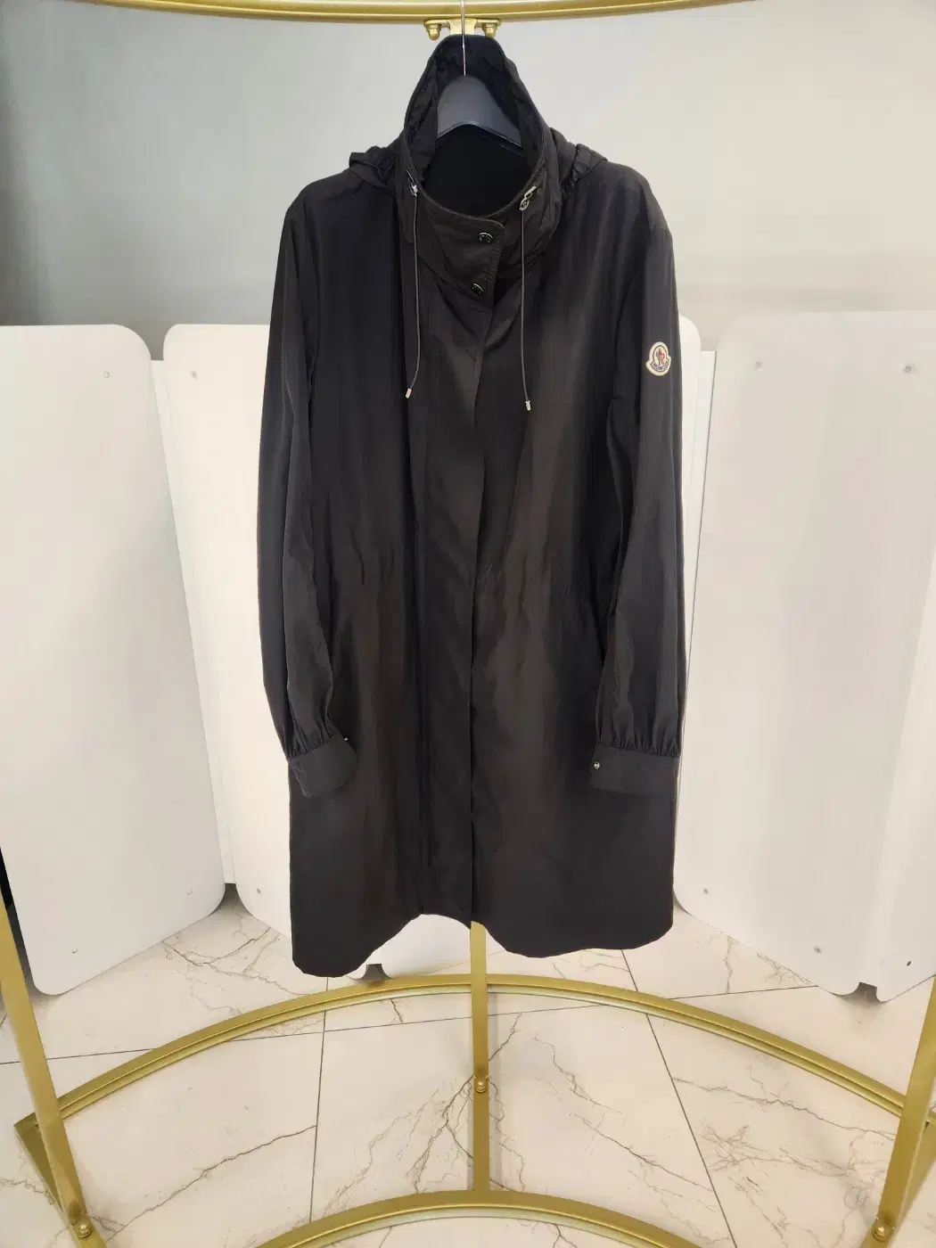 [Daol Beomeo Branch] Moncler Hooded Jacket, Black, Condition A