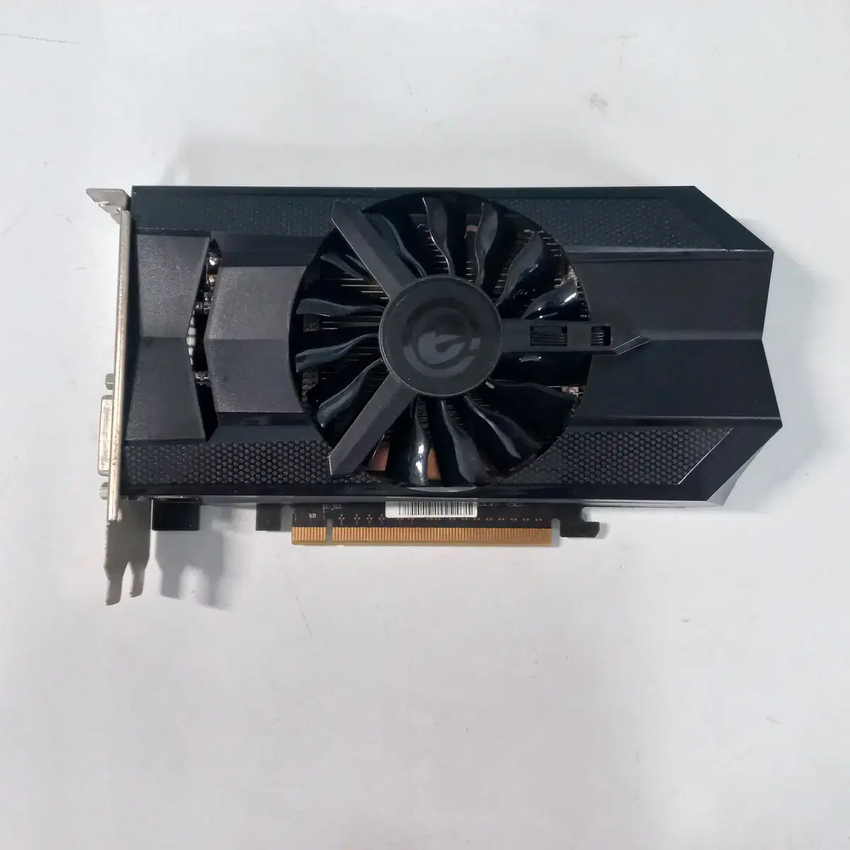 이엠텍 지포스 GTX660 D5 2GB