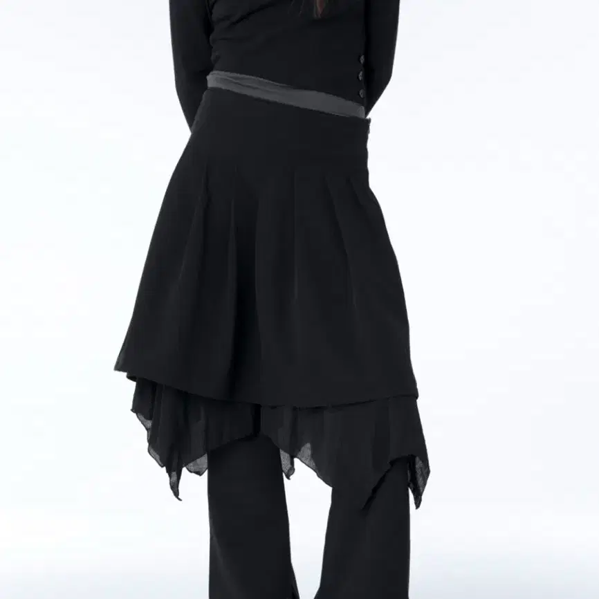 미세키서울 Layered skirt pants set BLACK 레이어드