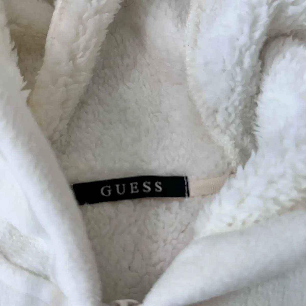 GUESS 게스 여성 털 후드집업 아이보리 FREE