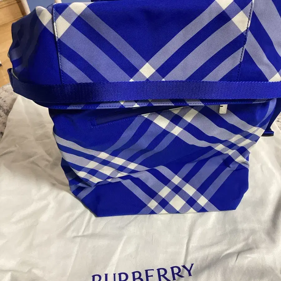 버버리 노바체크 롤탑 백팩 Burberry backpack