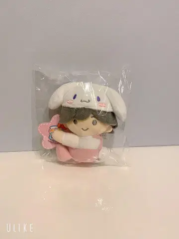 미치에다 슌스케 x 시나모롤 봉제인형 마 스캇