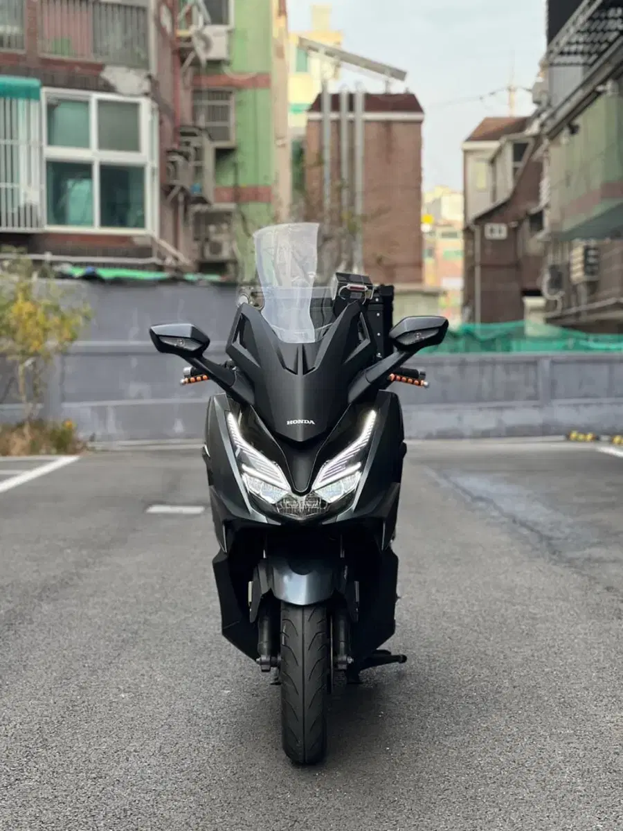 포르자350 2022년식 18208KM