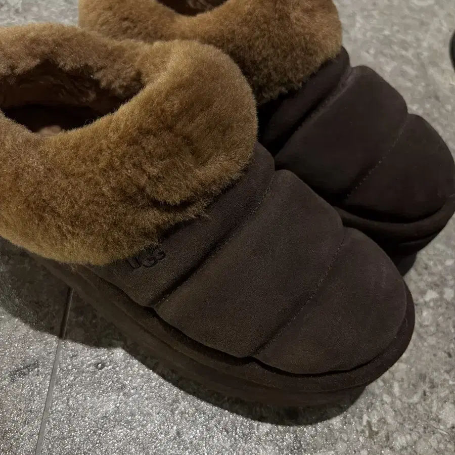 ugg 어그 타즐리타 240 us7