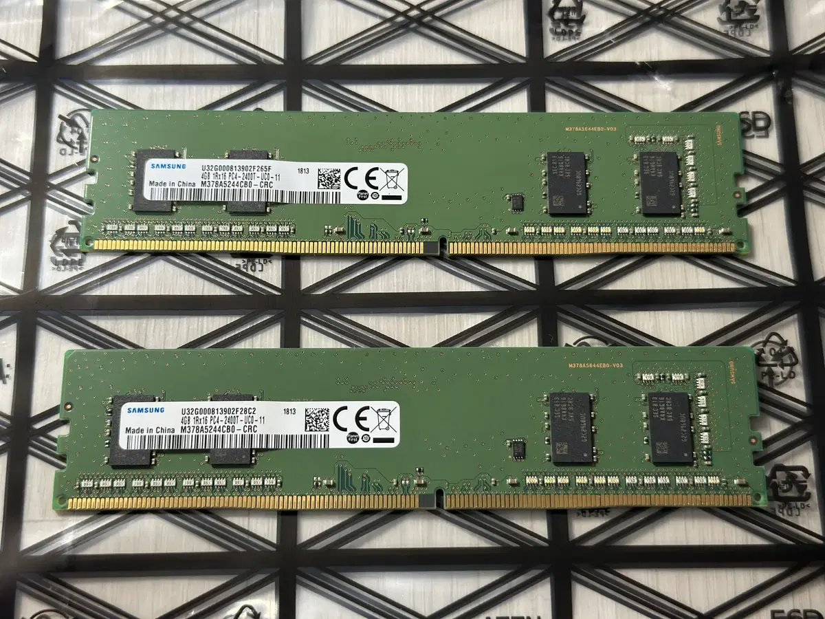 [중고] 삼성전자 DDR4-2400 (4GB) 2개