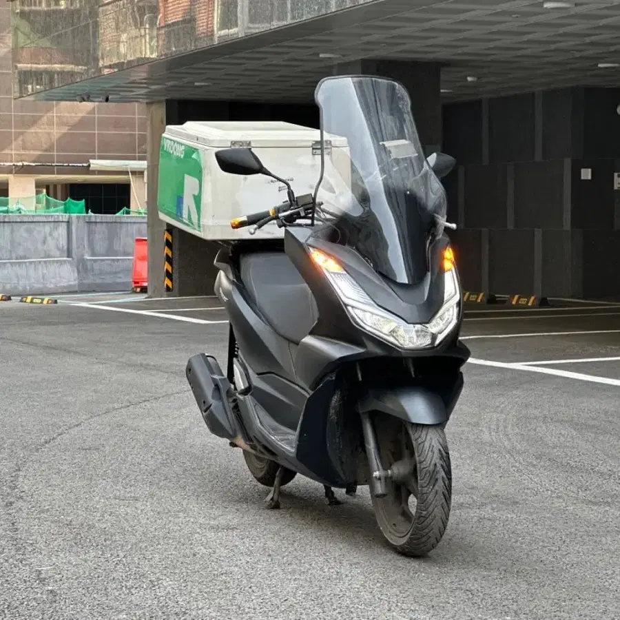 PCX125  2022년식 ABS모델 48370KM 최저가