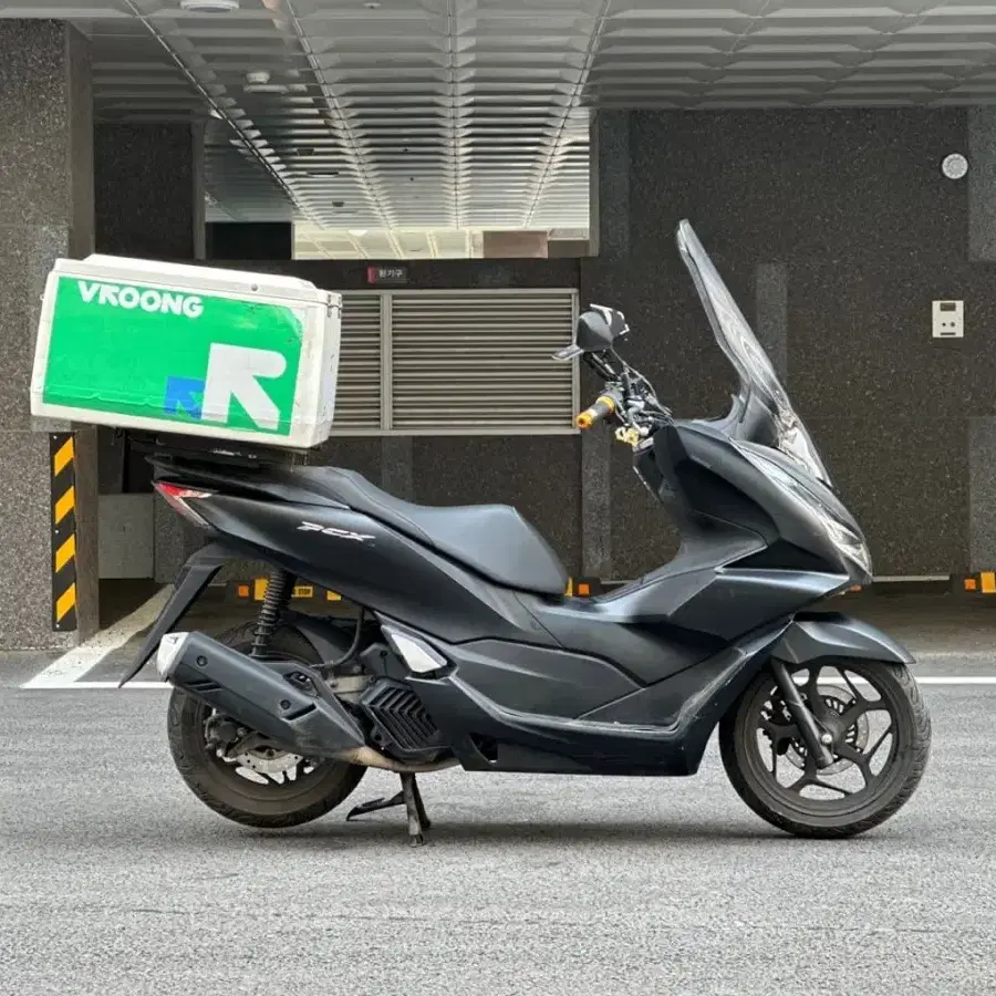 PCX125  2022년식 ABS모델 48370KM 최저가