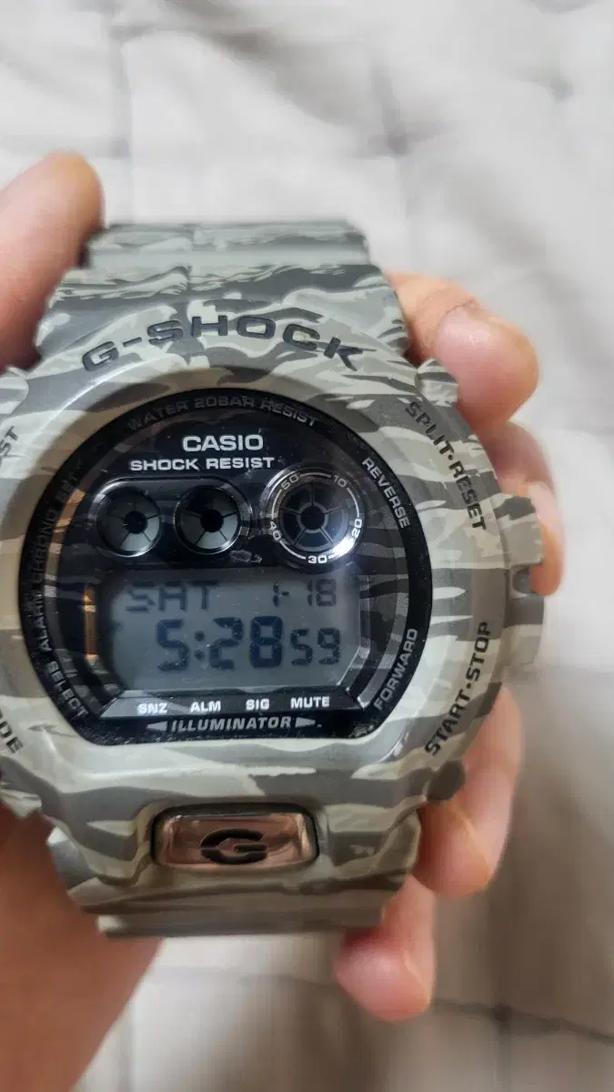 카시오 g-shock GD-X6900TC 시계