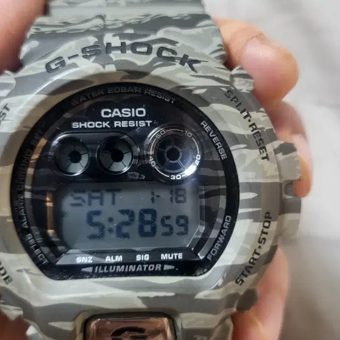 카시오 g-shock GD-X6900TC 시계