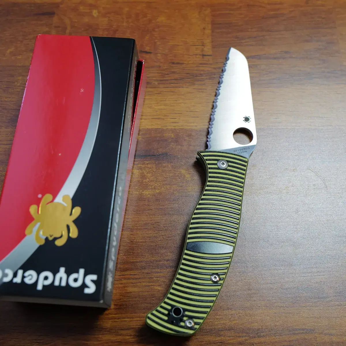 스파이더코(spyderco) 캐리비안, 날 미사용.