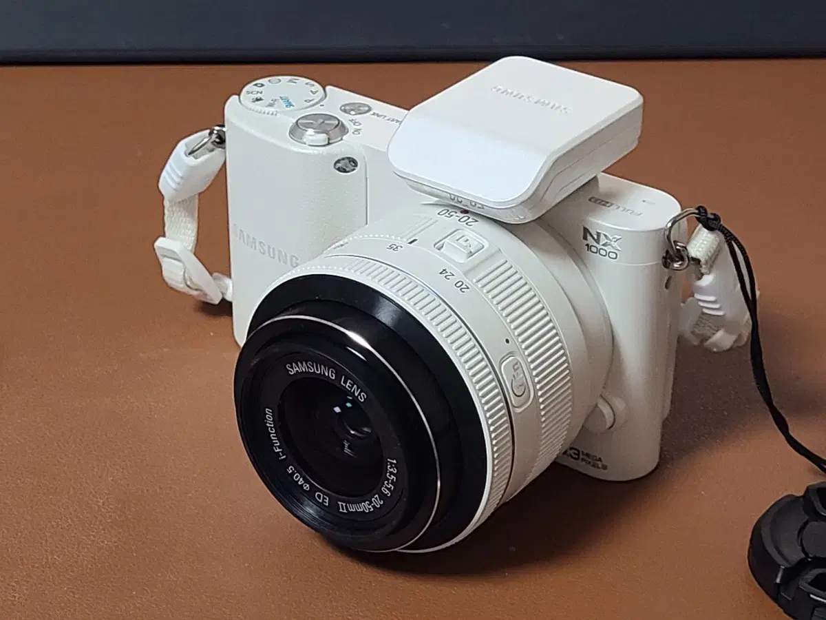 삼성 NX1000 화이트