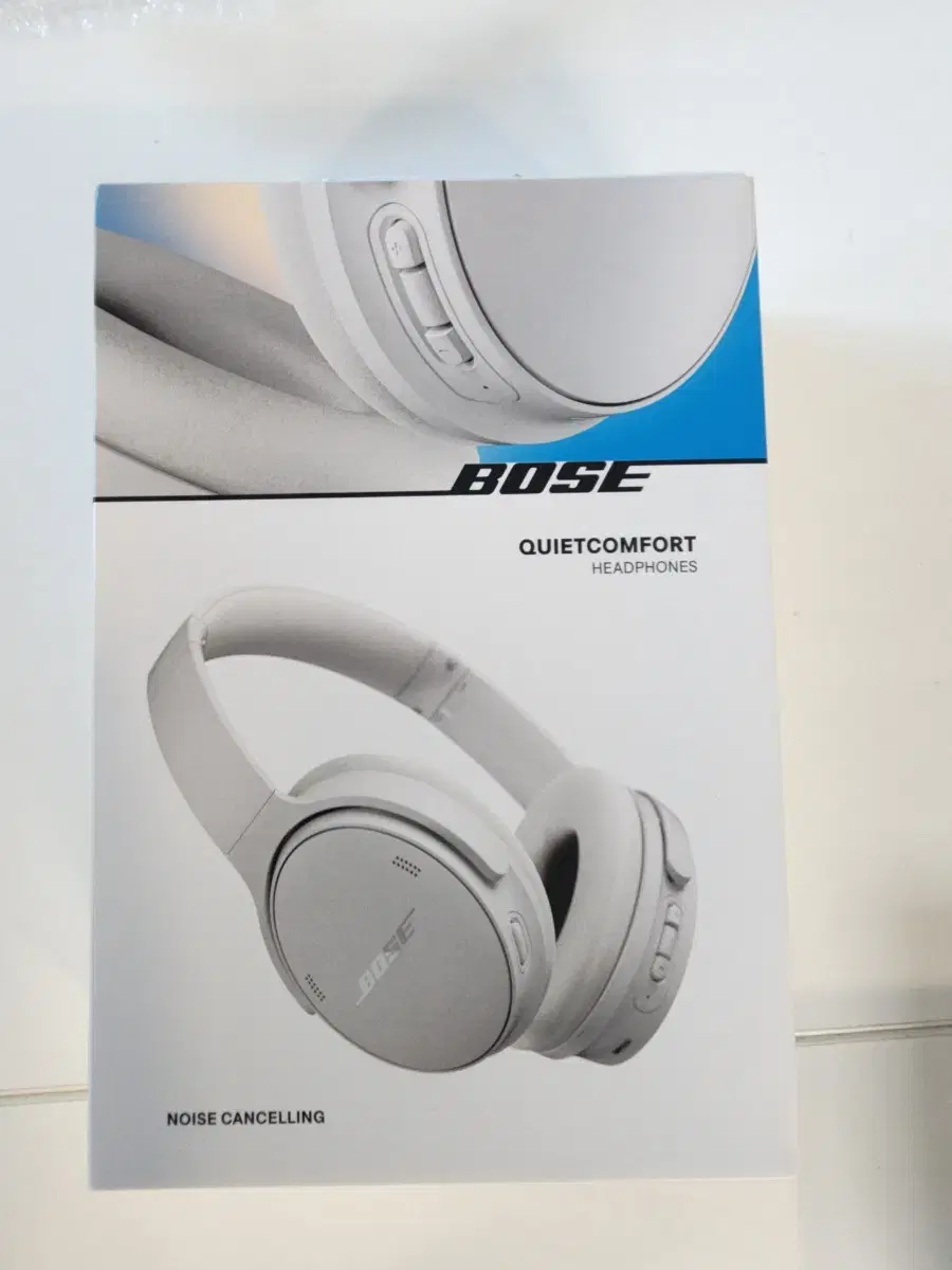 미개봉 BOSE QC 노이즈캔슬링 헤드폰 (QC45)