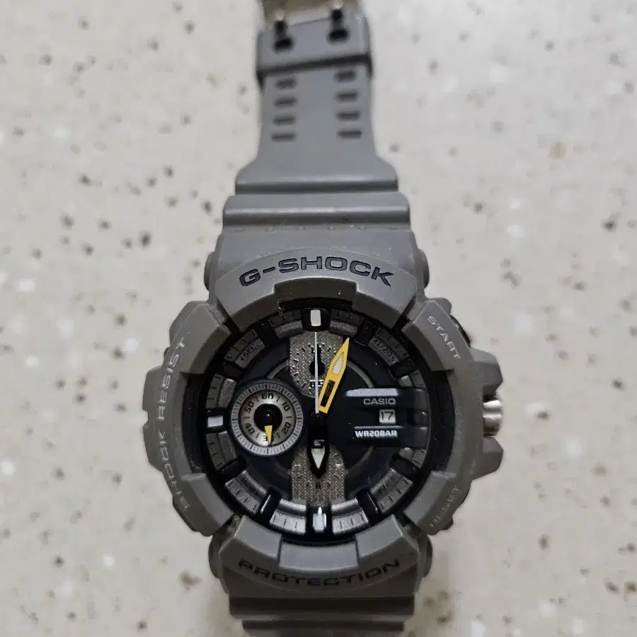 G-SHOCK GAC-100