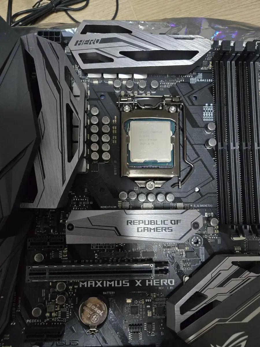 정상 Z370 MAXIMUS X HERO 보드 불량 i5 9600k 팜다