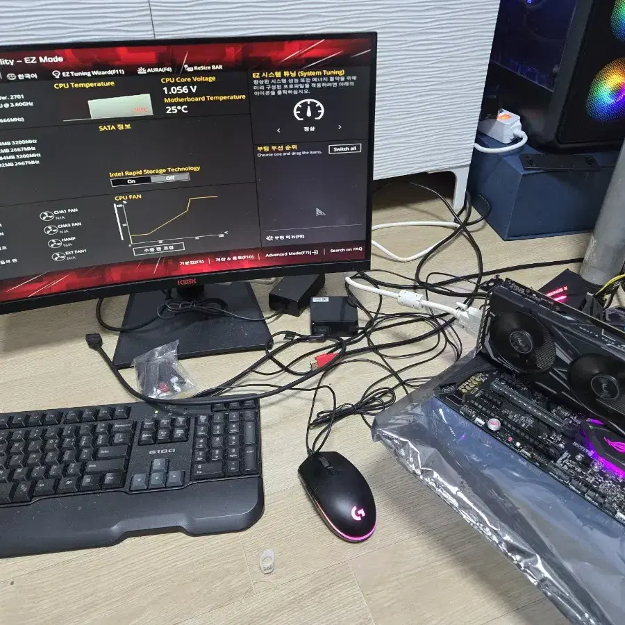 사진에 Z370 ASUS ROG MAXIMUS X HERO 메인보드 팜다