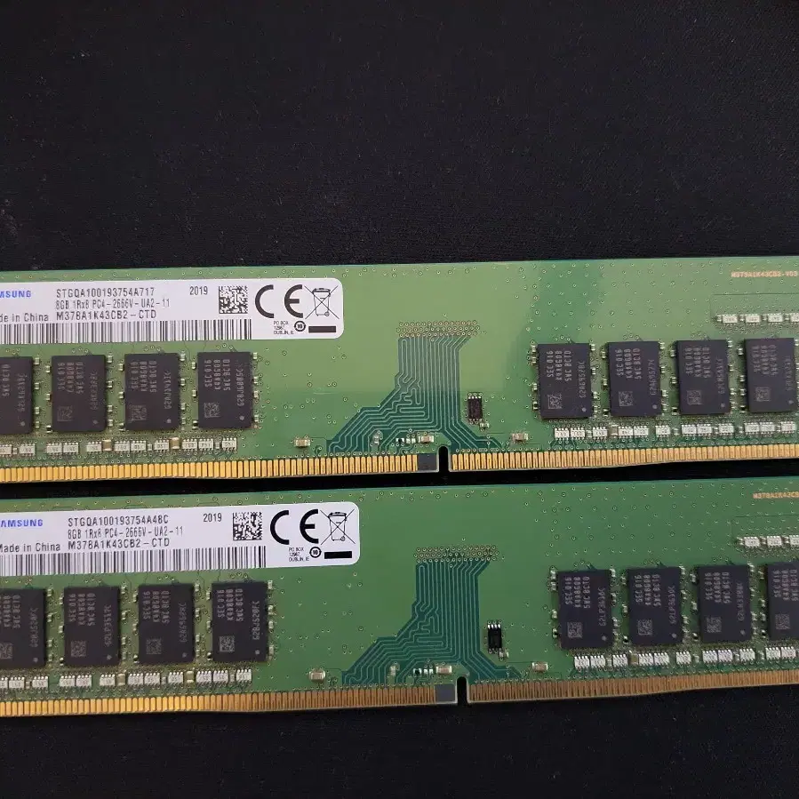 삼성 DDR4 8GB PC4 2666V 16GB(8GB두개) 단면램