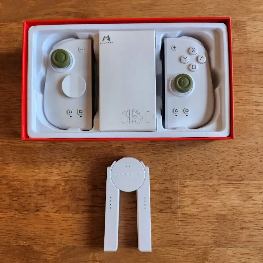 MOBAPAD M6HD and its dedicated grip #닌텐도스위치,#모바패드,#닌텐도스위치조이콘 on Bunjang  Global Site.