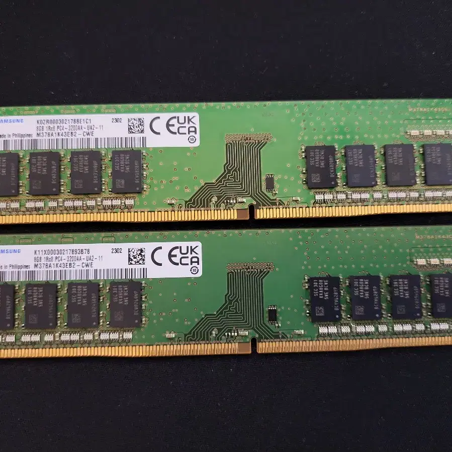 삼성 DDR4 PC4 3200AA 16GB(8GB두개) 단면램