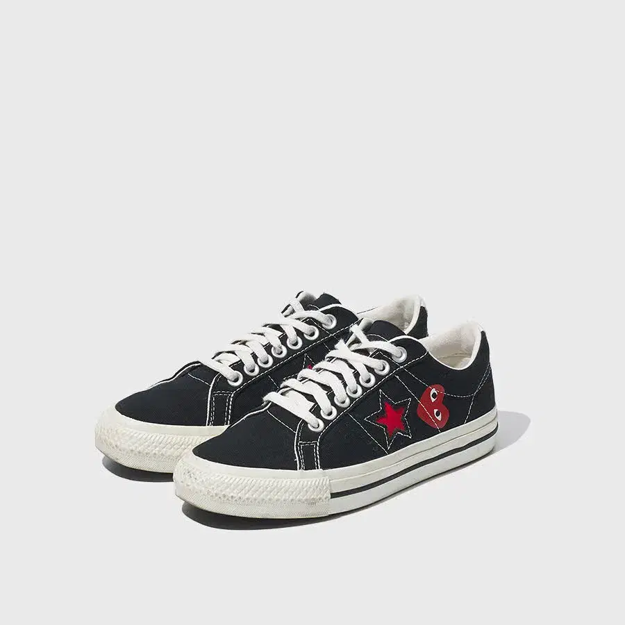 CONVERSE X COMME DES GARCONS PLAY