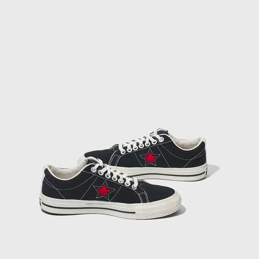 CONVERSE X COMME DES GARCONS PLAY