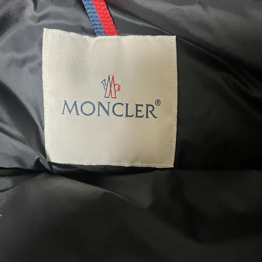 [MONCLER] 몽클레어 아보체 블랙 2사이즈